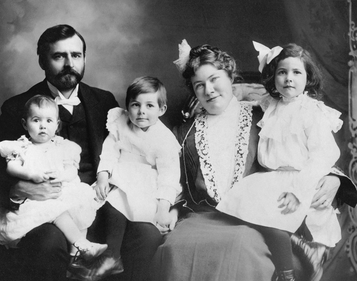 Hemingway family portrait. From left to right: Ursula, Clarence, Ernest, Grace, and Marcelline Hemingway. October 1903. Cr: Ernest Hemingway Collection. John F. Kennedy Presidential Library and Museum, Boston
