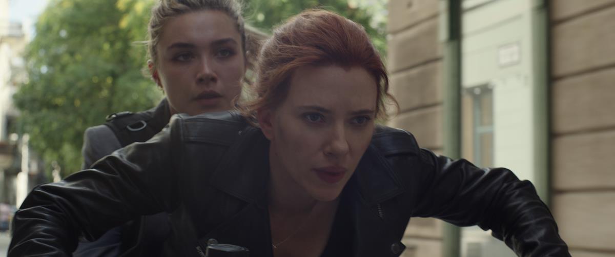 Florence Pugh as Yelena Belova/Black Widow and Scarlett Johansson as Natasha Romanoff/Black Widow in Marvel’s “Black Widow.” Cr: Marvel Studios