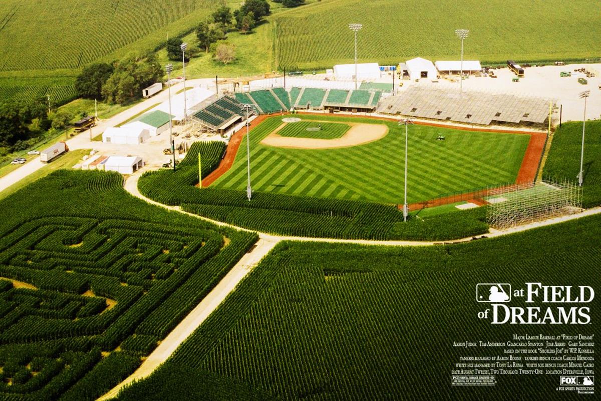 Just like in the movie, the players entered via a cornfield — in this case, through a 16-foot, removable fence panel in the right-field wall. The ballpark’s dimensions are: 335 feet to the left- and right-field corners, 380 feet to the power gaps, and 400 feet to straightaway center field. The bullpens are located beyond the center-field wall, just like they were at Comiskey Park. Cr: FOX Sports