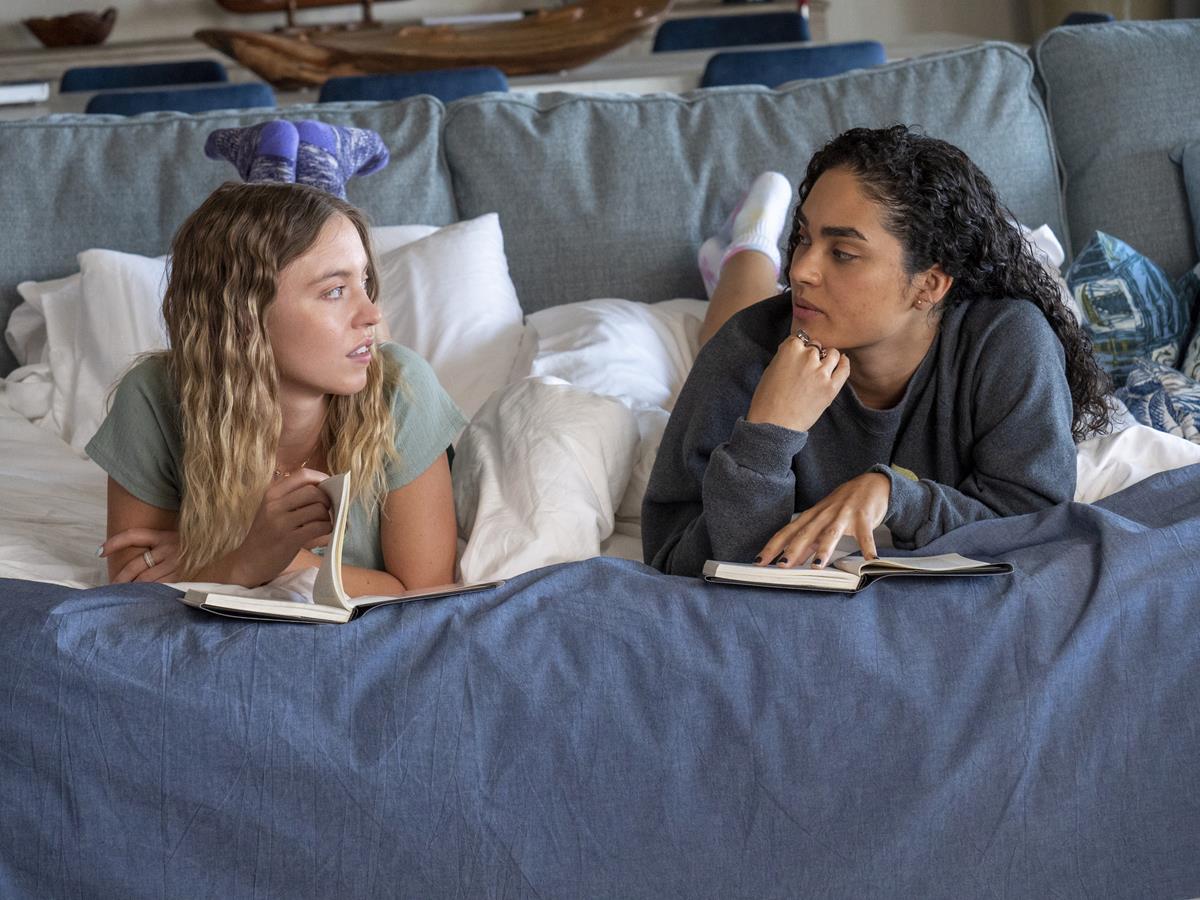 Sydney Sweeney as Olivia Mossbacher and Brittany O’Grady as Paula in Episode 3 of “The White Lotus.” Cr: HBO