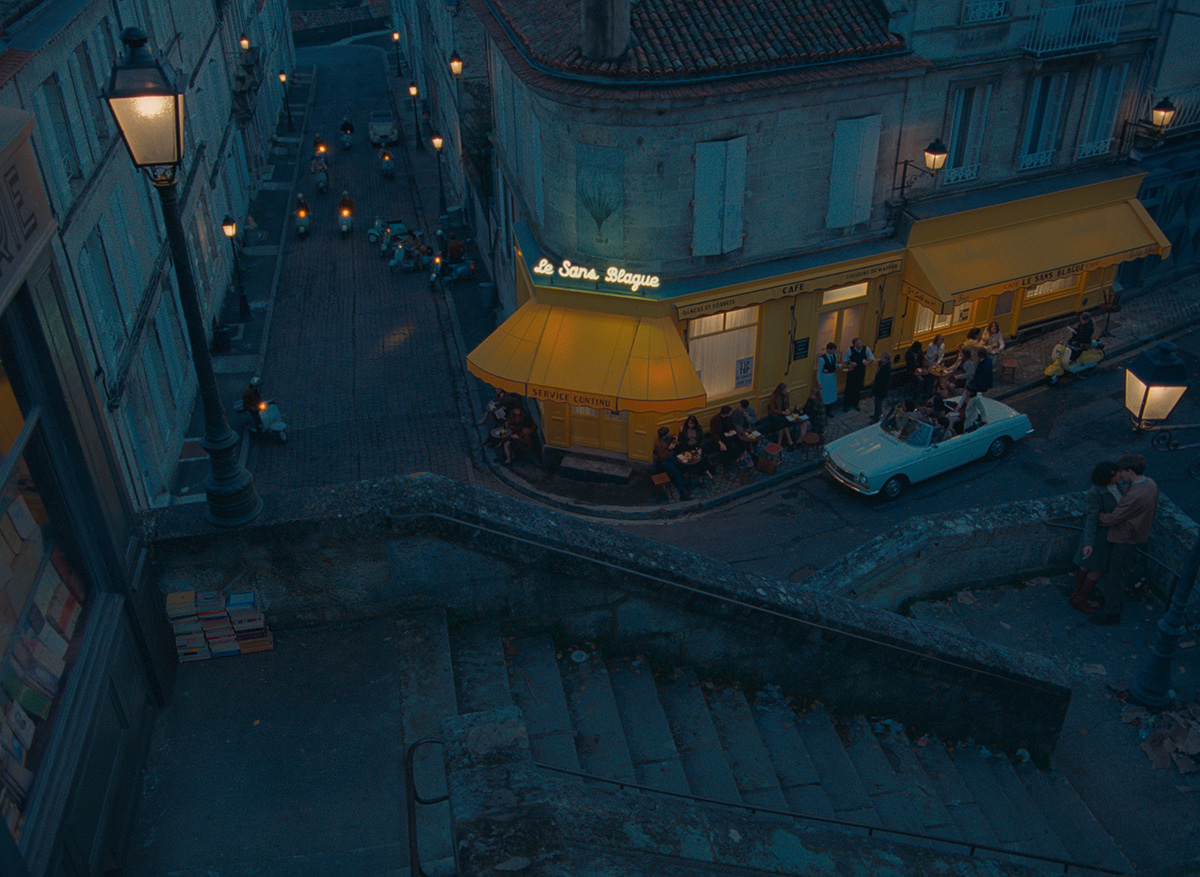 Director Wes Anderson’s “The French Dispatch.” Cr: Searchlight Pictures