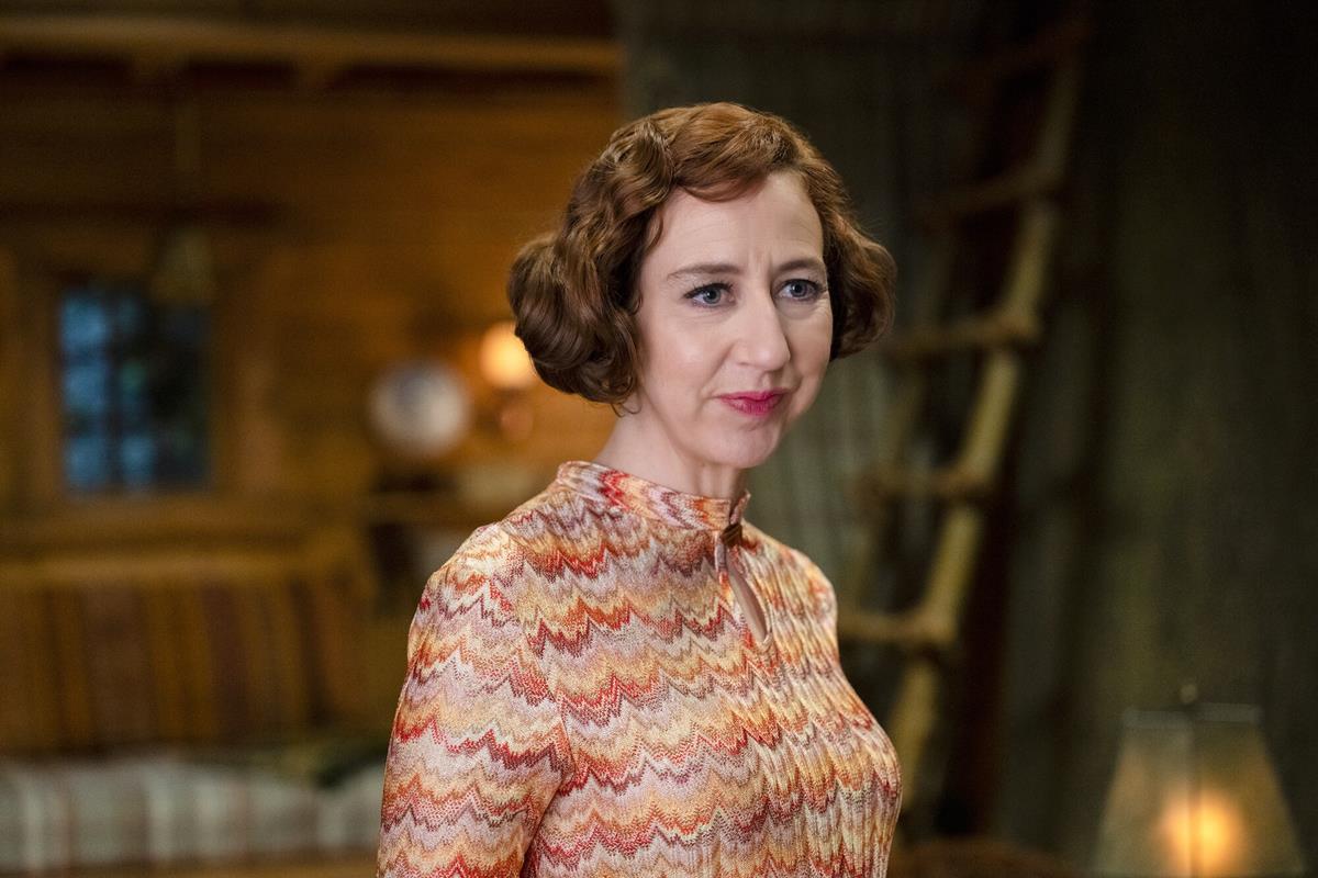 Kristen Schaal as Number Two in Episode 5 of “The Mysterious Benedict Society.” Cr: Disney