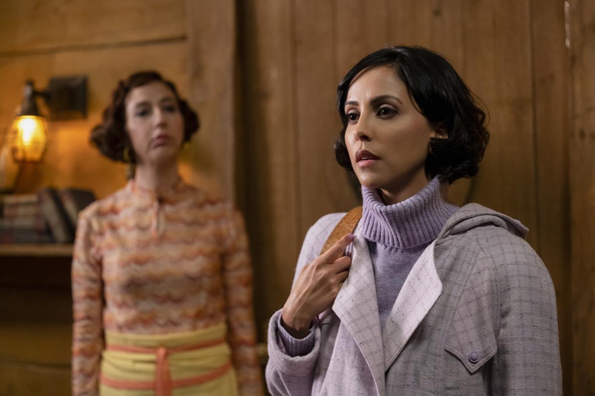 Kristen Schaal as Number Two and Gia Sandhu as Ms. Perumal in Episode 5 of “The Mysterious Benedict Society.” Cr: Disney