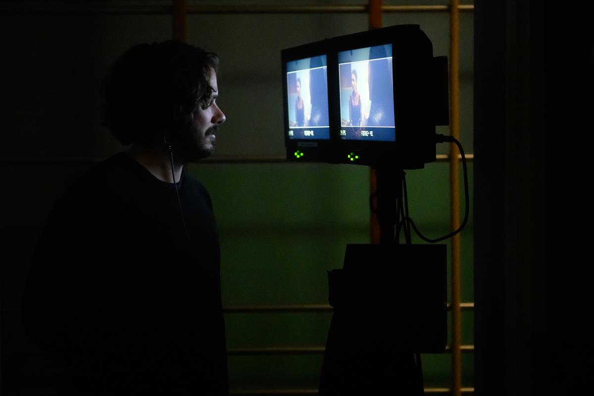 Director Edgar Wright on the set of “Last Night in Soho.” Cr: Focus Features