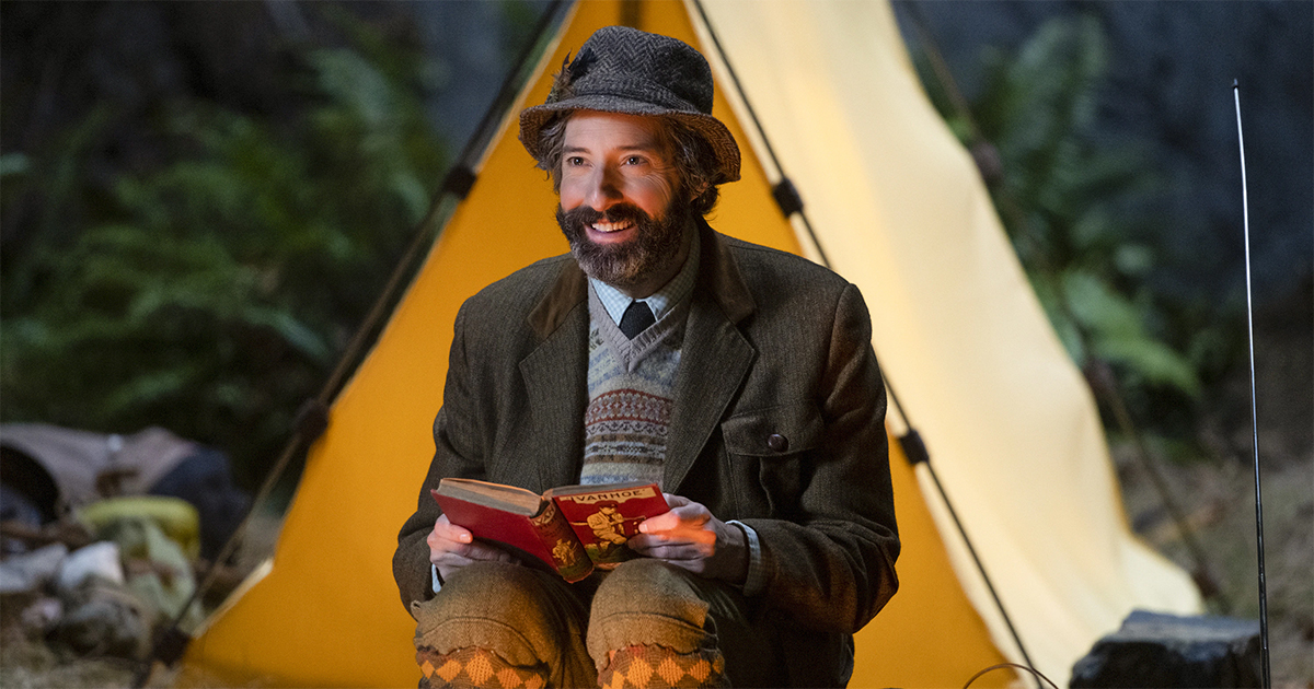 Tony Hale as Mr. Benedict in Episode 4 of “The Mysterious Benedict Society.” Cr: Disney 