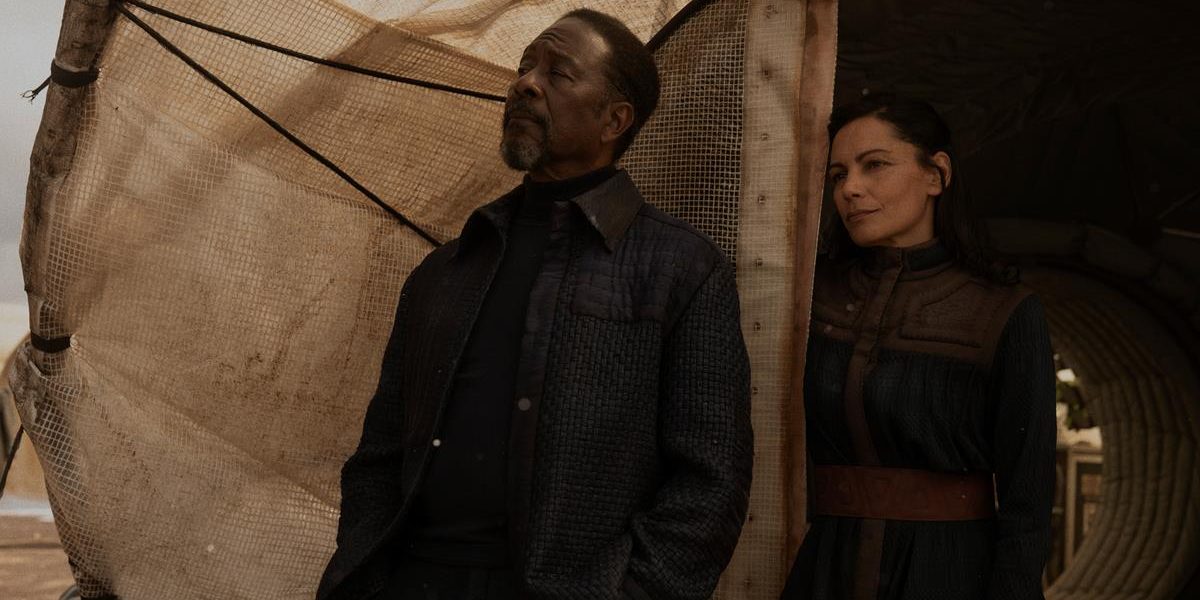 Clarke Peters as Abbas and Sasha Behar as Mari in episode 3 of “Foundation.” Cr: Apple TV+