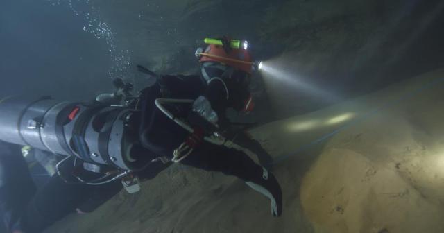 Filmmakers Elizabeth Chai Vasarhelyi and Jimmy Chin chronicle the 2018 rescue of 12 Thai boys and their soccer coach trapped deep inside a flooded cave in “The Rescue,” revealing the perilous world of cave diving, the bravery of the rescuers, and the dedication of a community that made great sacrifices to save these young boys. Cr: National Geographic