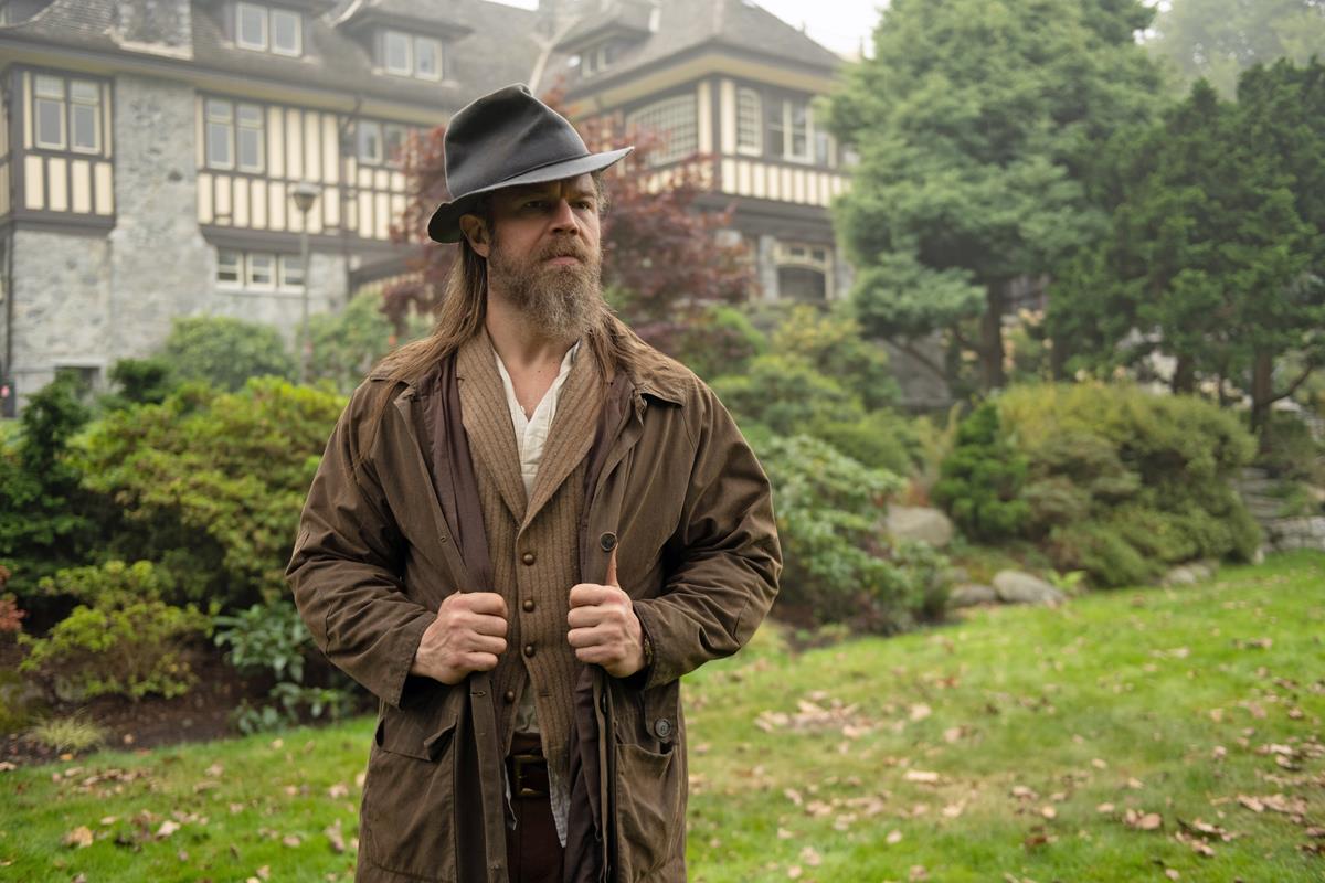 Ryan Hurst as Milligan in Episode 1 of “The Mysterious Benedict Society.” Cr: Disney