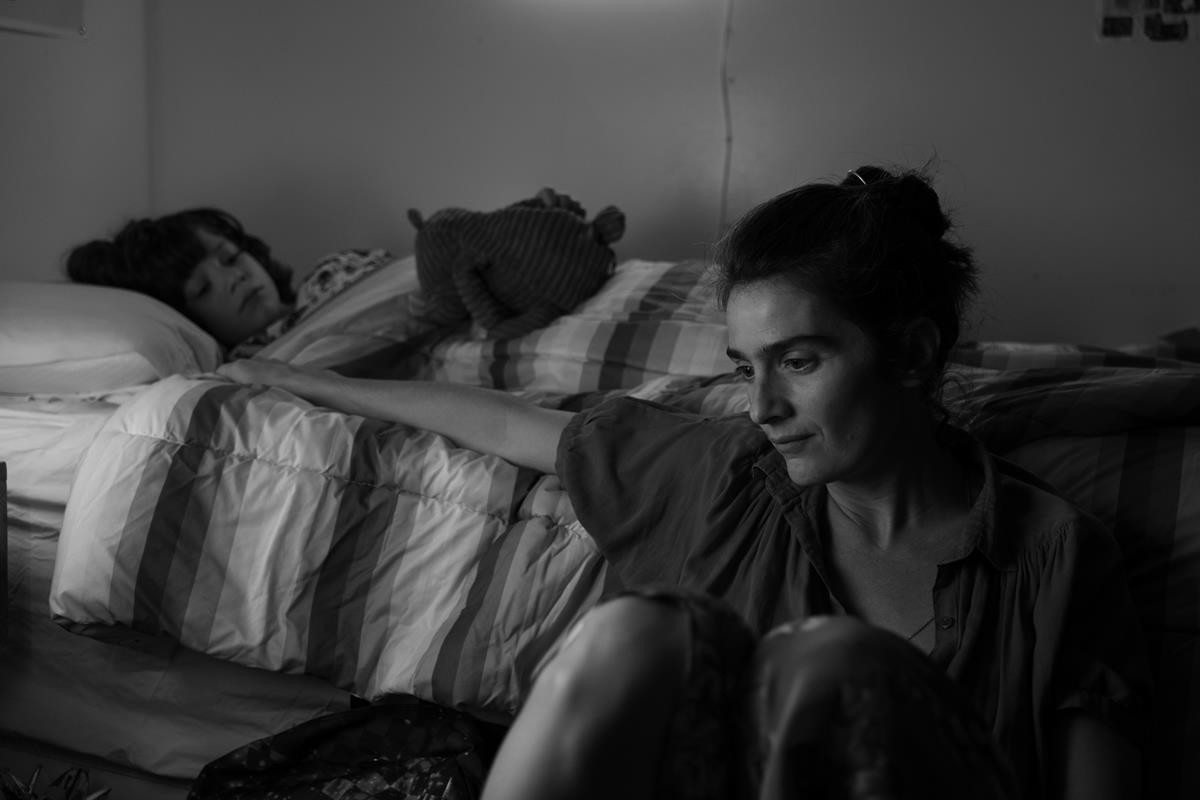Woody Norman as Jesse and Gaby Hoffmann as Viv in director Mike Mills’ “C’mon C’mon.” Cr: Tobin Yelland/A24