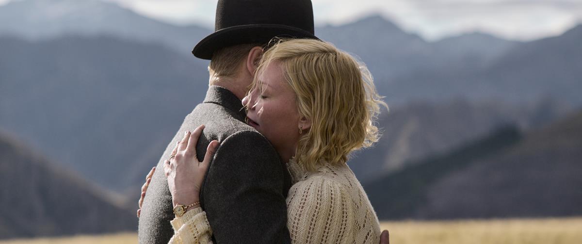Jesse Plemons as George Burbank and Kirsten Dunst as Rose Gordon in “The Power of the Dog,” directed by Jane Campion. Cr: Kirsty Griffin/Netflix