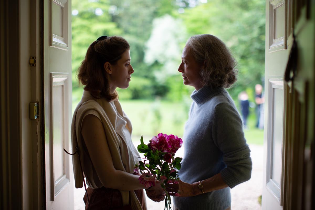 Honor Swinton Byrne as Julie and Tilda Swinton as Rosalind in director Joanna Hogg’s “The Souvenir: Part II.” Cr: Sandro Kopp, A24