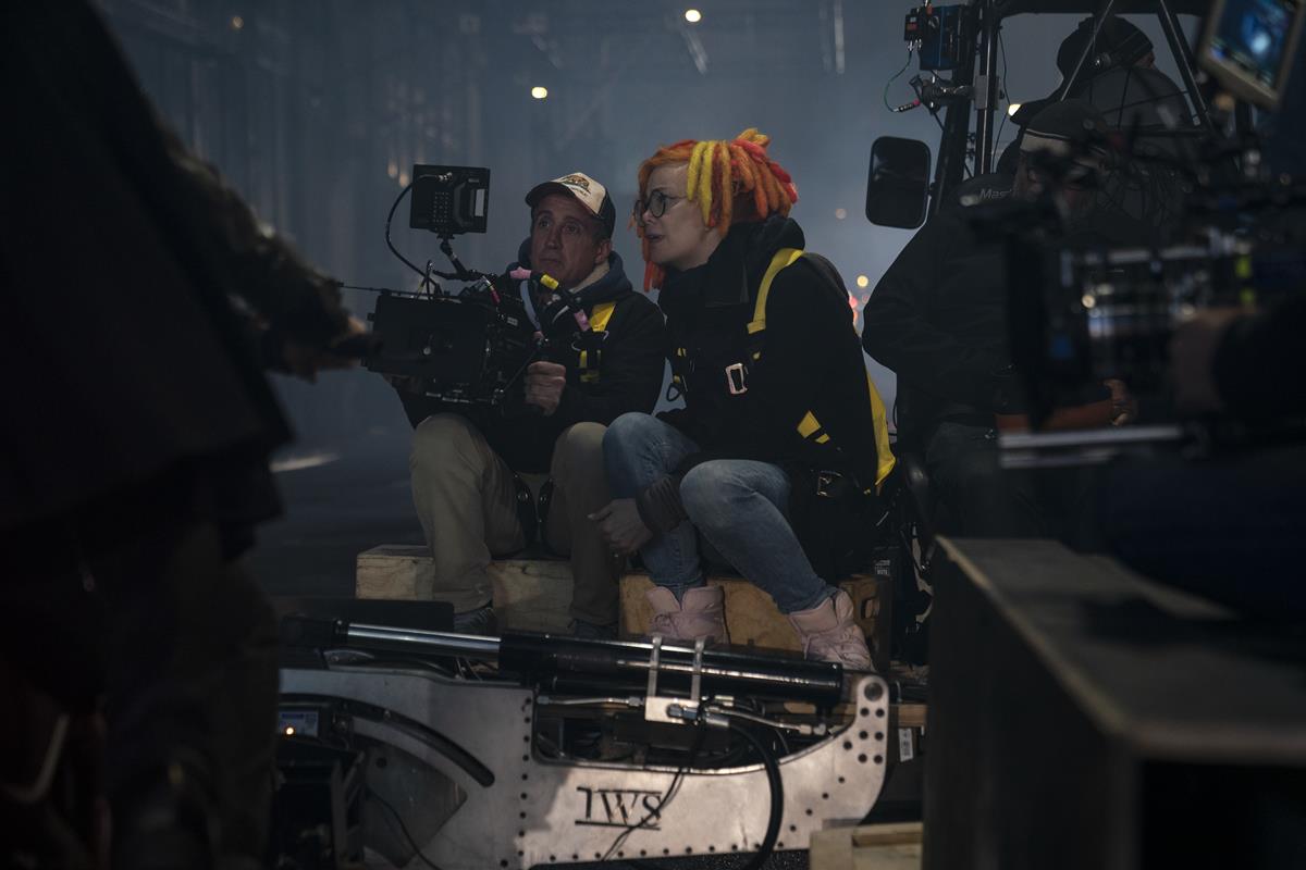 Director of photography Daniele Massaccesi and director Lana Wachowski on the set of “The Matrix Resurrections.” Cr: Murray Close/Warner Bros. Pictures