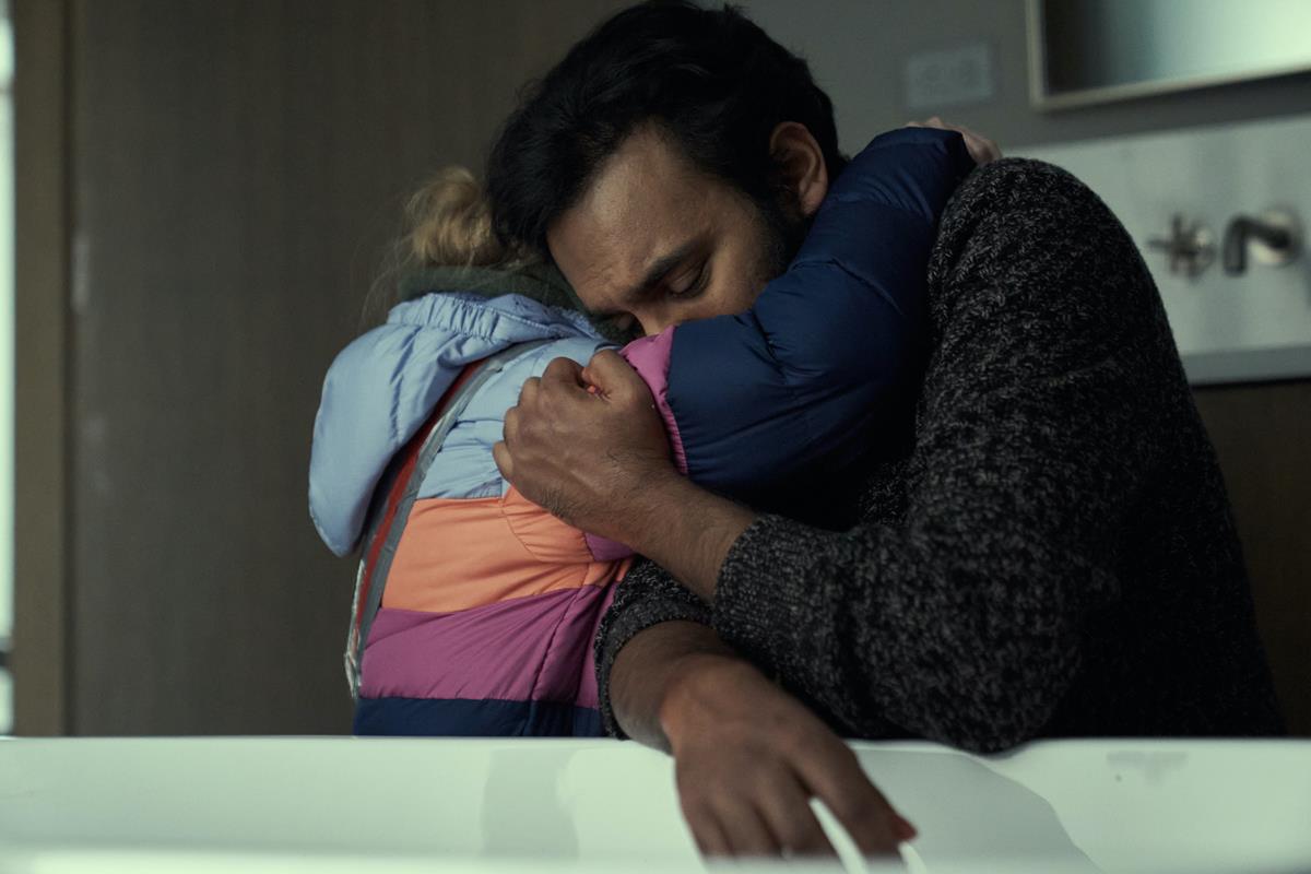 Matilda Lawler as Young Kirsten and Himesh Patel as Jeevan Chaudhary in season 1 episode 7 of “Stations Eleven.” Cr: Warner Media