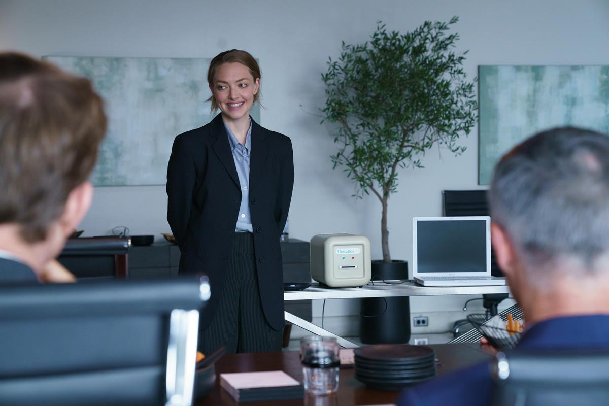 Amanda Seyfried as Elizabeth Holmes in episode 2 of “The Dropout.” Cr: Beth Dubber/Hulu
