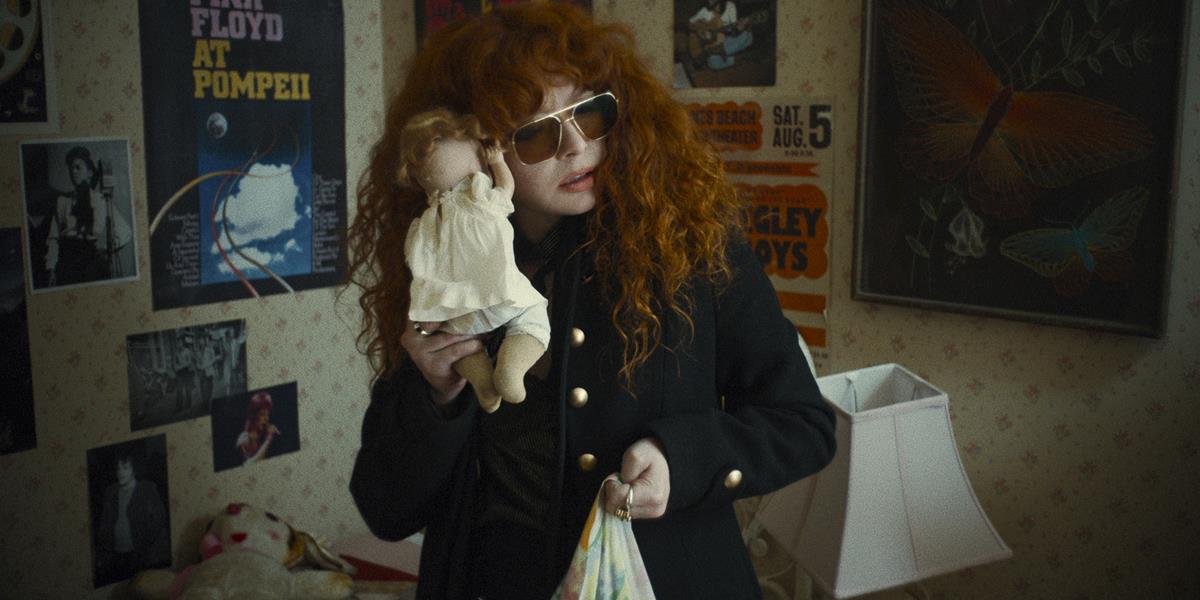 Natasha Lyonne as Nadia Vulvokov in season 2 episode 3 of “Russian Doll.” Cr: Netflix