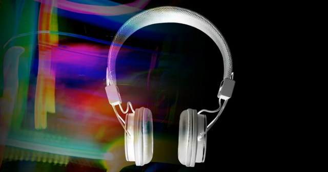 podcasting podcast digital audio spoken word