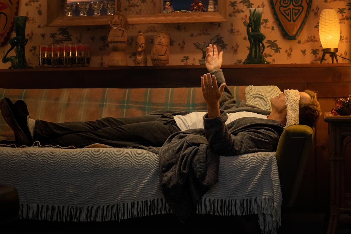 Greg Kinnear as Terry Phelps in “Shining Vale.” Cr: Kat Marcinowski/Starz