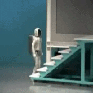 Honda’s ASIMO robot, who could never quite get it together