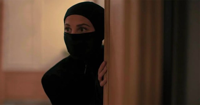 Alicia Vikander as Mira in writer/director Olivier Assayas’ “Irma Vep.” Cr: Warner Media