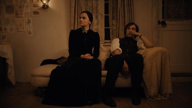 Hayley Squires and Frank Dillane in “The Essex Serpent.” Cr: Apple TV+