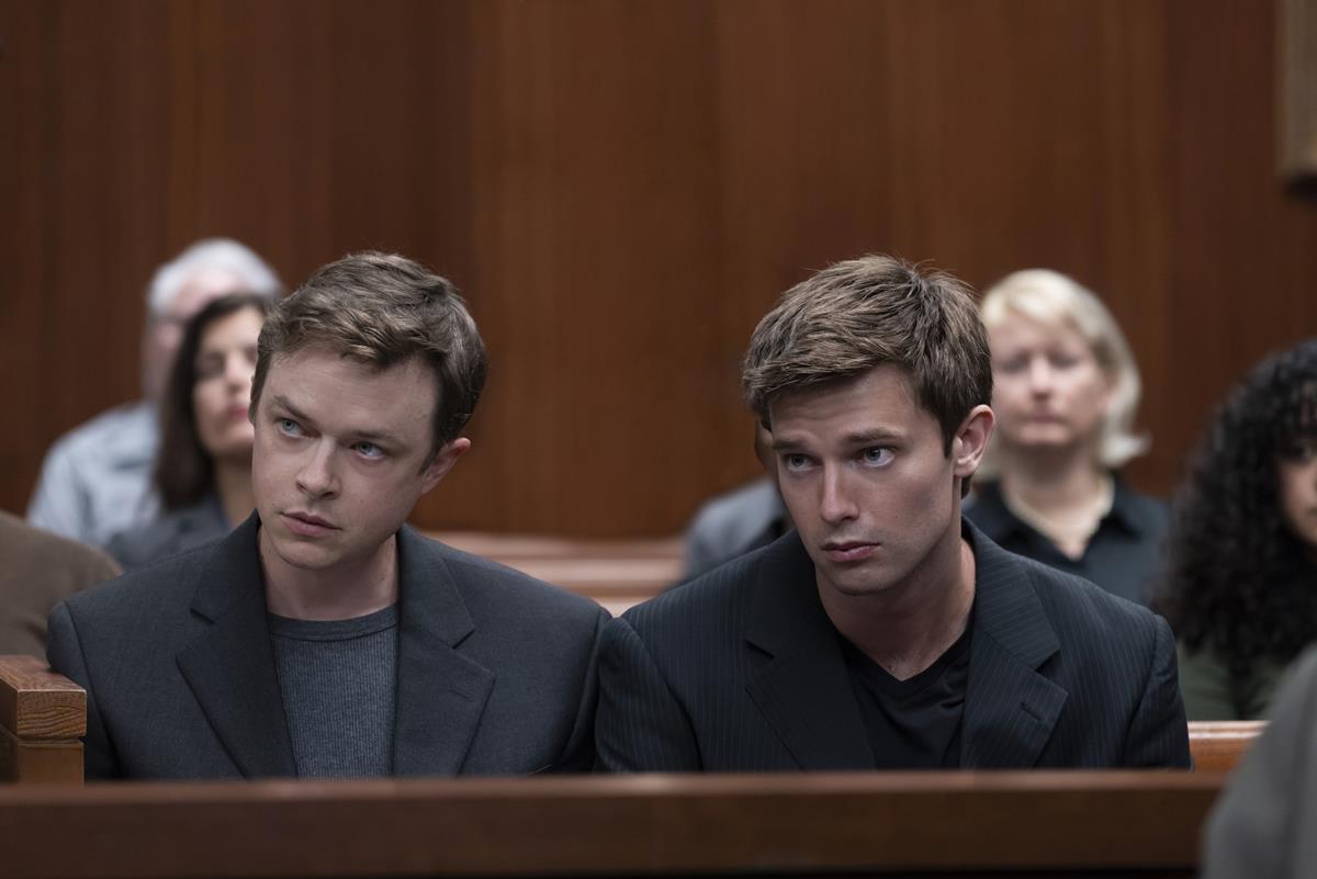 Dane DeHaan as Clayton Peterson and Patrick Schwarzenegger as Toff Peterson in episode 4 of “The Staircase.” Cr: Warner Media