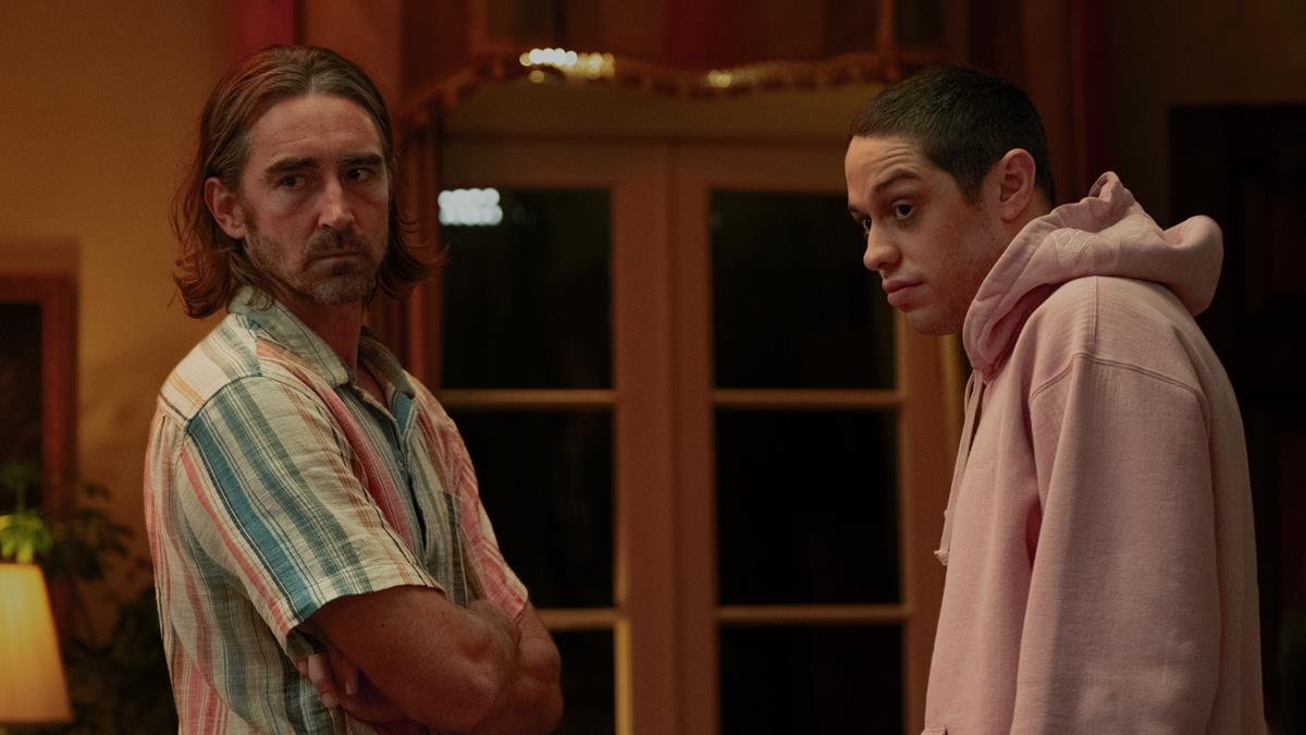 Lee Pace as Greg and Pete Davidson as David in “Bodies Bodies Bodies” Cr: Gwen Capistran/A24