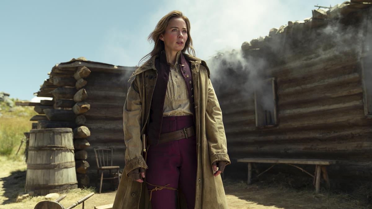 Emily Blunt as Cornelia Locke in “The English.” Cr: Diego Lopez Calvin/Amazon Studios