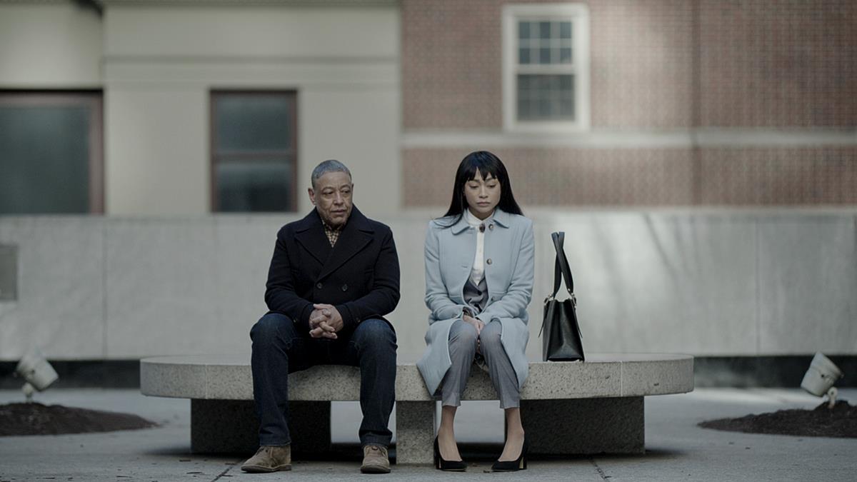 Giancarlo Esposito as Leo Pap and Tati Gabrielle as Hannah Kim in episode “White” of “Kaleidoscope.” Cr: Netflix