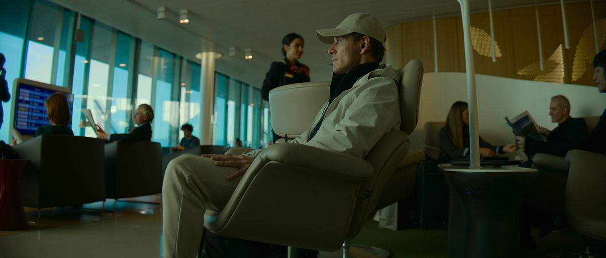 Michael Fassbender as an assassin in “The Killer,” directed by David Fincher. Cr: Netflix
