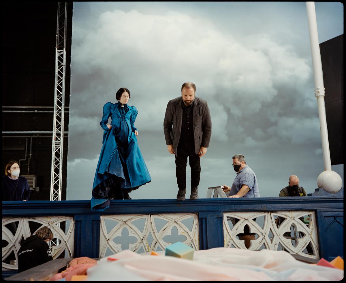 Emma Stone and Yorgos Lanthimos on the set of “Poor Things.” Cr: Atsushi Nishijima/Searchlight Pictures