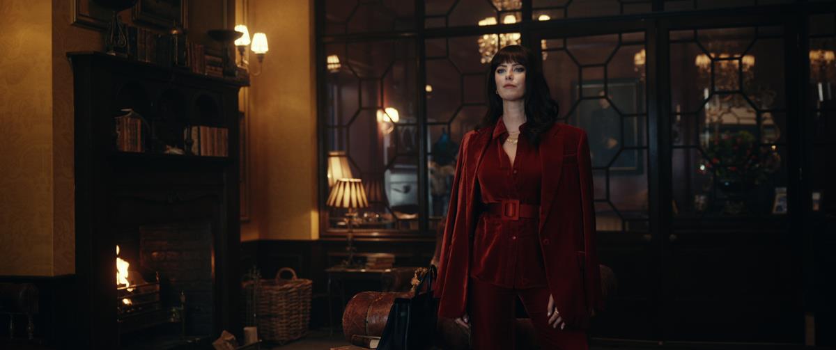Kaya Scodelario as Susie Glass in “The Gentlemen.” Cr: Netflix