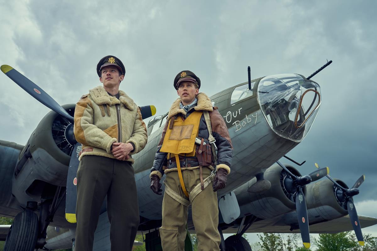 Callum Turner and Austin Butler in “Masters of the Air.” Cr: Apple TV+
