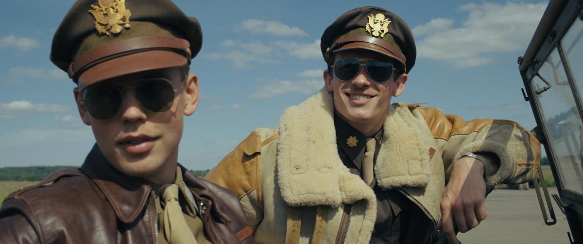 Austin Butler and Callum Turner in “Masters of the Air.” Cr: Apple TV+